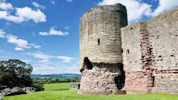 Rhuddlan Castle / Castell Rhuddlan