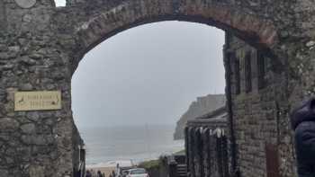 Tenby Town walls