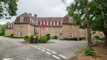 Talbot Heath School