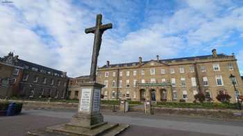 St Edmund's College