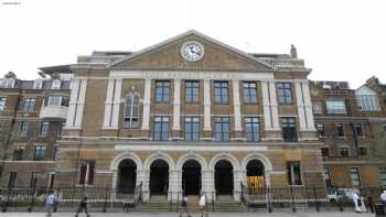 London Borough of Tower Hamlets, Town Hall