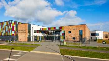 Ysgol Harri Tudur - Henry Tudor School