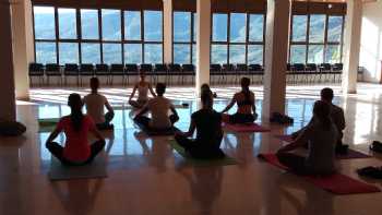 Noa Yoga y Acroyoga