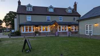 The Boathouse | Restaurant | Wedding Venue | Pub | Accommodation