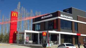 Aksaray Ağaçlı McDonald's