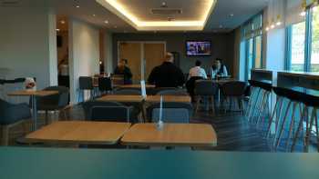 Holiday Inn Express Doncaster Hotel