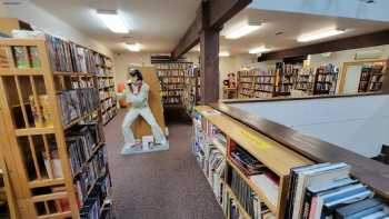 Gold Beach Books & Art Gallery