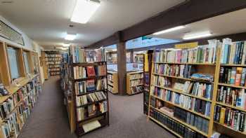 Gold Beach Books & Art Gallery