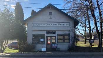 Grand Ronde Library