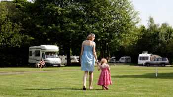 Cirencester Park Caravan and Motorhome Club Campsite