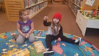 Shady Cove Library