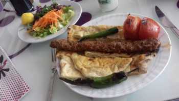 Esenay pide ve kebap salonu kuşadası