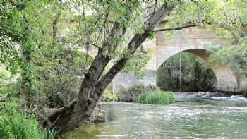 Puente Medieval sobre el Río Esla