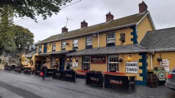 Basil Sheils Bar & Restaurant Armagh | B&B Accomodation