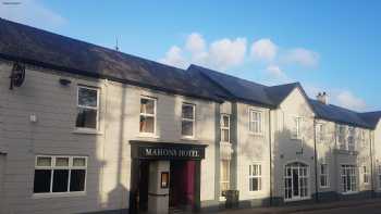 Mahon's Hotel