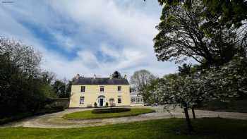 Larchmount House B&B