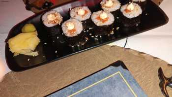 Eve Yemek/Flying Fish Sushi