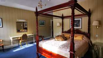 Tullylagan Country House Hotel