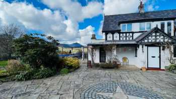 Pentre Cerrig Country House