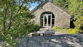 Holiday cottages in Wales. Crug Yr Eryr Isaf .