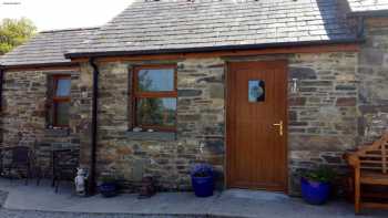 Caer Cadwgan Bed & Breakfast