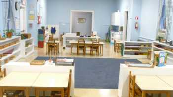 New World Montessori School