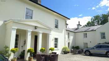 Llwydiarth Fawr Bed and Breakfast