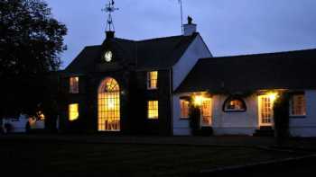 Plas Llechylched Cottages