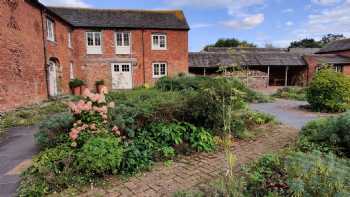 Collfryn Farm Cottages