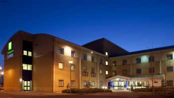 Holiday Inn Express Cardiff Airport