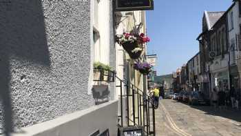 Pen-y-Bryn Tearooms with Rooms