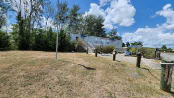 Leonardo State Marina Nature Center