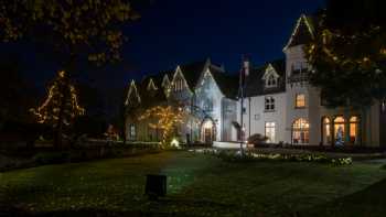 The Glen Yr Afon House Hotel