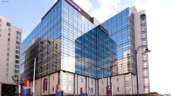 Premier Inn Cardiff City Centre (Queen Street) hotel