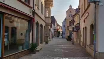 Old residential and commercial building from 1723