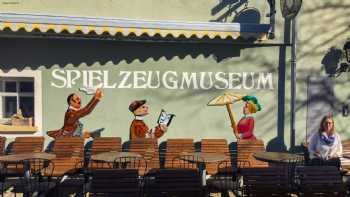 SPIELZEUGHAUS Freinsheim - Museum & Café (Bing-Museum)