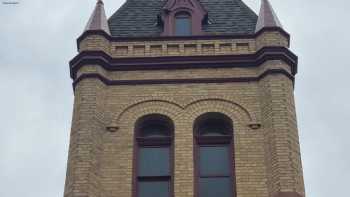 Kanabec County Court House