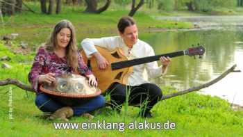 Alakus Handpan Workshop Handpan lernen Unterricht Handpan kaufen Klangmassage Vitori Matte Klangkonzerte Klangschalen Koshi