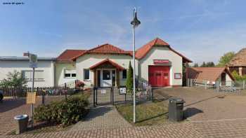 Kindergarten und Feuerwehr Halbendorf