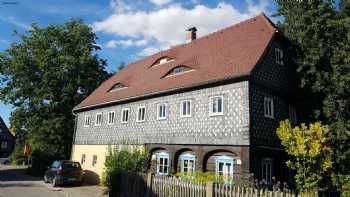 Umgebindehaus mit Scheune, Hauptstraße 57