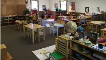 Montessori School For Creative Learning