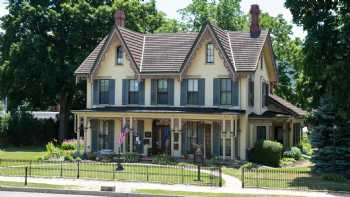 Heisey House Museum of the Clinton County Historical Society