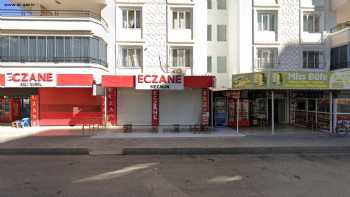 Mecnun ECZANESİ