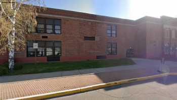 Wyoming Area Tenth Street Elementary School: Primacy Center