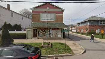 Ye Old GingerBread House Child Care PreSchool & Learning Center