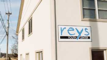 Rainbow's End Youth Services (REYS)