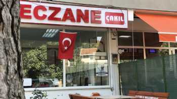 Çakıl Eczanesi