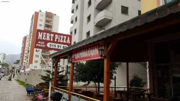 Mert Pizza