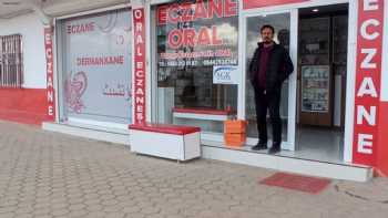 Oral Eczanesi