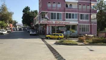 ERDEM ECZANESİ